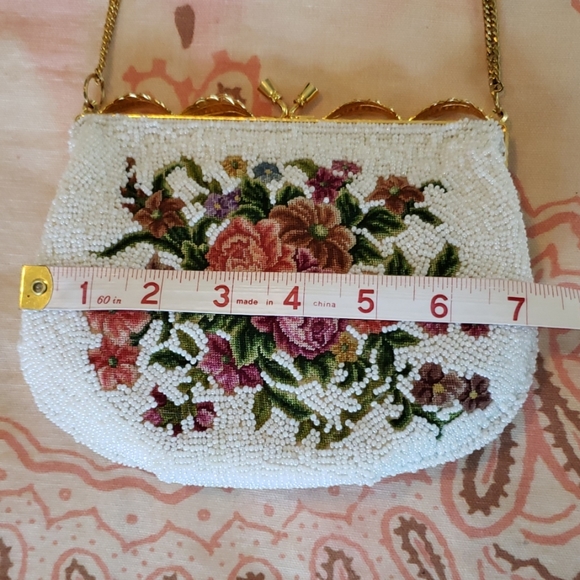 Vintage Beaded Flowers Needlepoint Purse. Gold - Picture 6 of 8